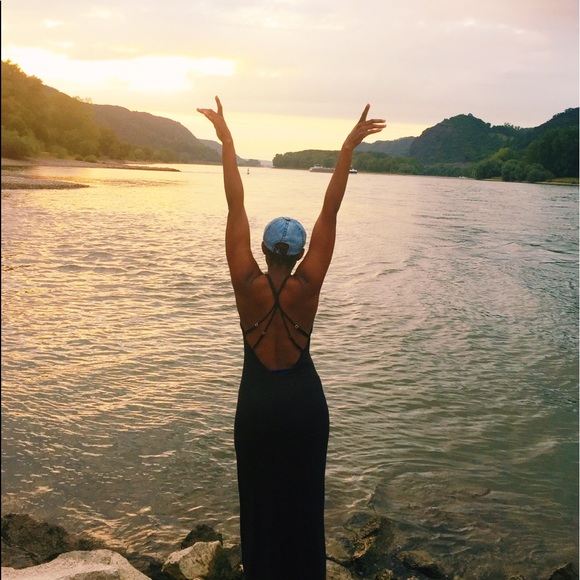 Meet your Posher, Angélique - Picture 2 of 7